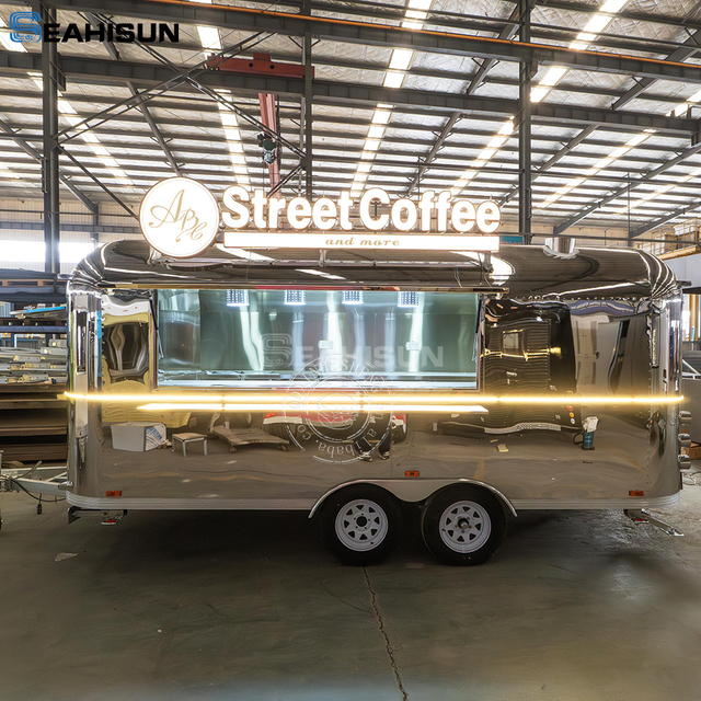 Aangepast logo en formaat voor Airstream Food Trailer